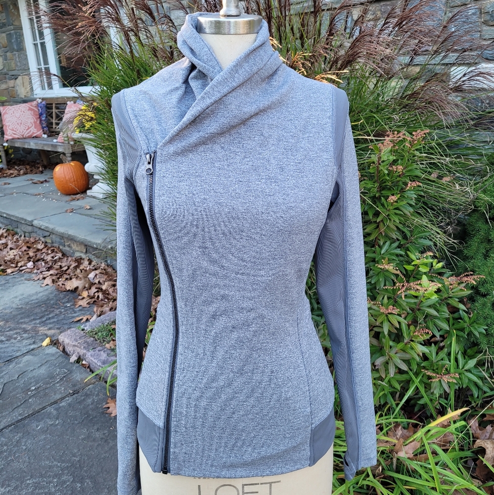 Lululemon  Bhakti  yoga jacket